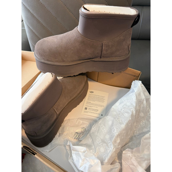 Women's UGG Classic Mini Dipper Gray Ankle Boots Size 10 - Picture 4 of 13